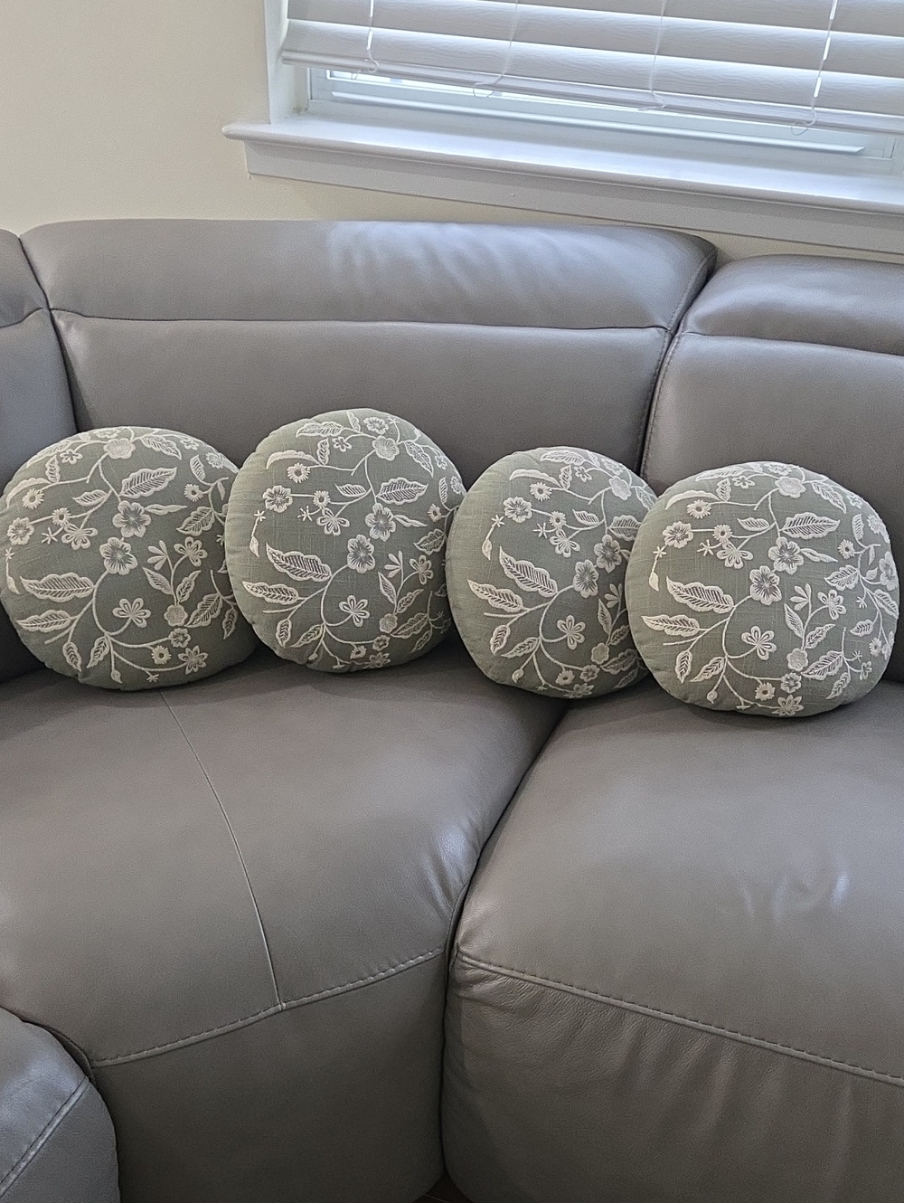 Round Floral Throw Pillow Set in Sage Green